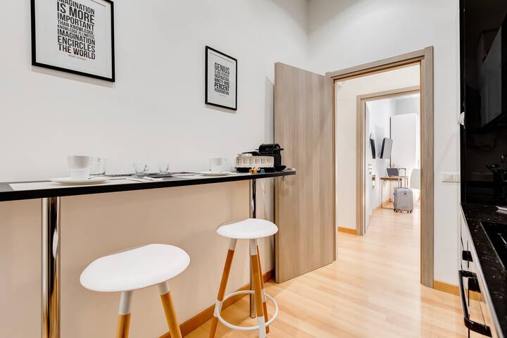 Vatican Prestige Apt 3 Bedrooms & 2 Bathrooms gallery image 5