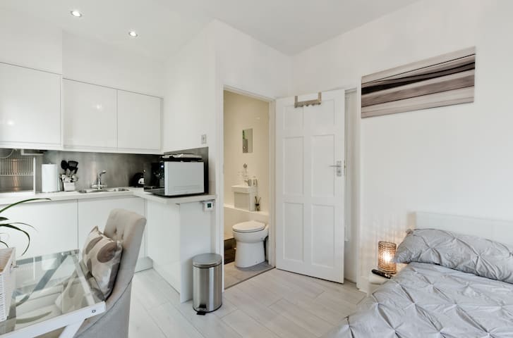 The smart Trick of Rooms Per Hour That Nobody is Discussing