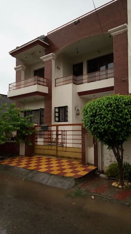 Beautiful Spacious Room With A Sitout In A Villa June 2021 House In Zirakpur India 1 Bedroom 1 Bathroom