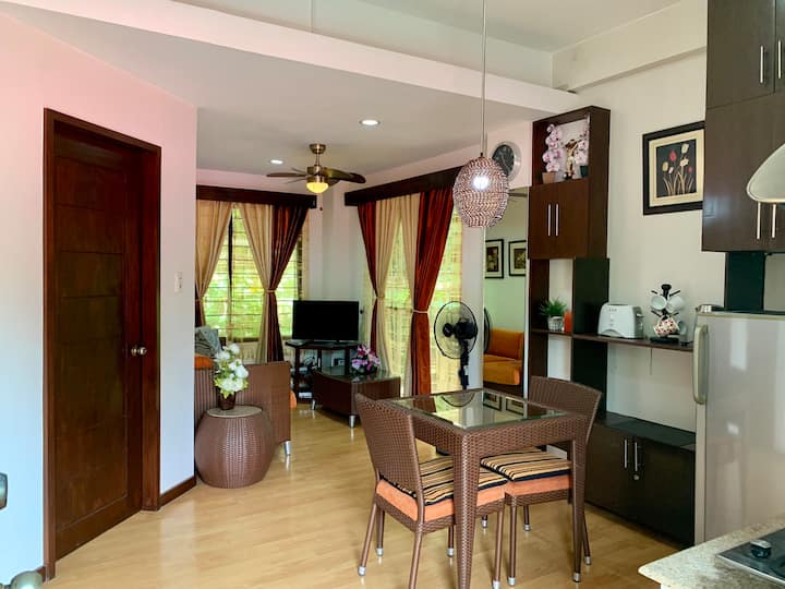 Cozy 1BR w/ Veranda 3 Mins. to Whitebeach Apartments for Rent in