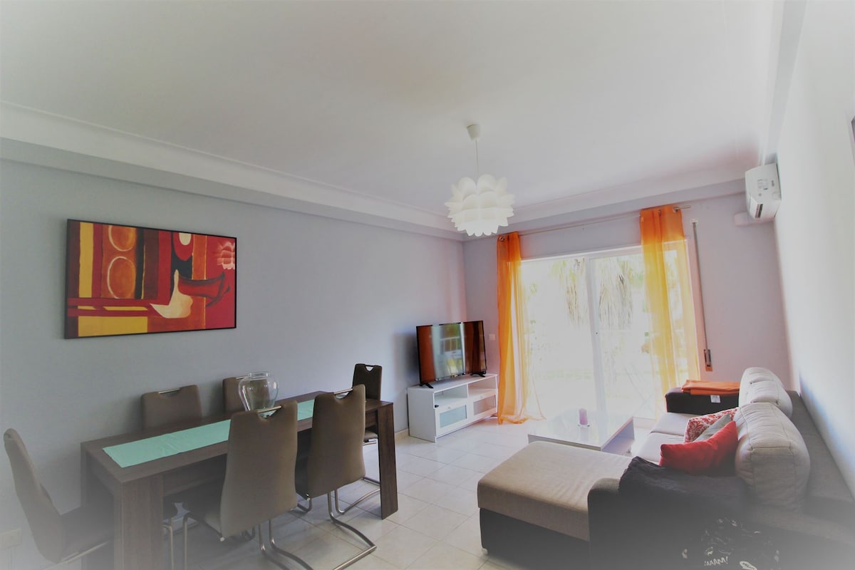 Მისაღები ოთახი