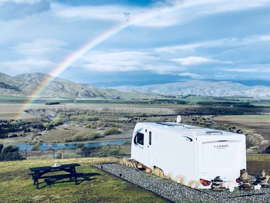 Panoramic mountain views