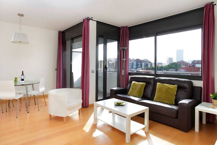 2 BEDROOM BEACH APARTMENT 1216 gallery image 2