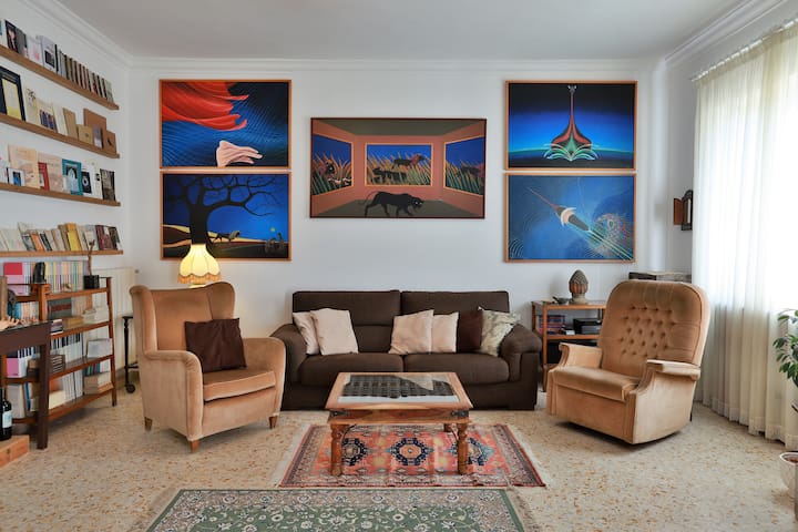 “Caravaggio 89” – free parking !