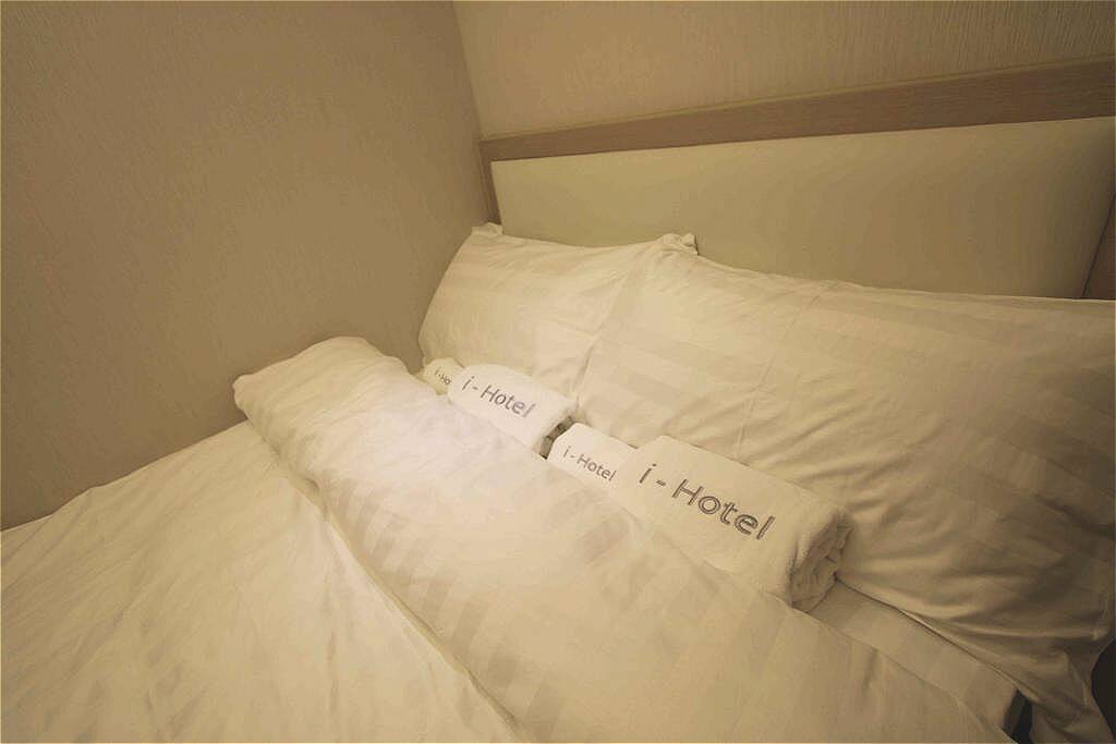 i-Hotel為旅客提供一個友好,安全,潔淨舒適的环境和讓您在香港留下一個美好的回憶。
i-Hotel is a self-service, modern, stylish, reasonably-priced hotel.