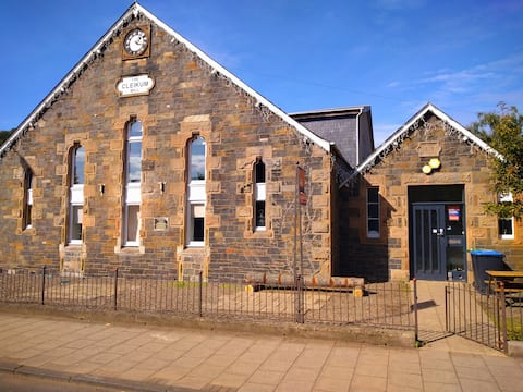 Innerleithen  5 bedroom house sleeps 10