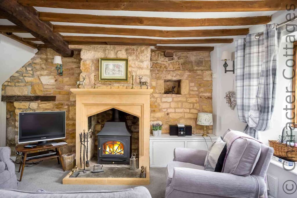 ...including exposed Cotswold stone walls