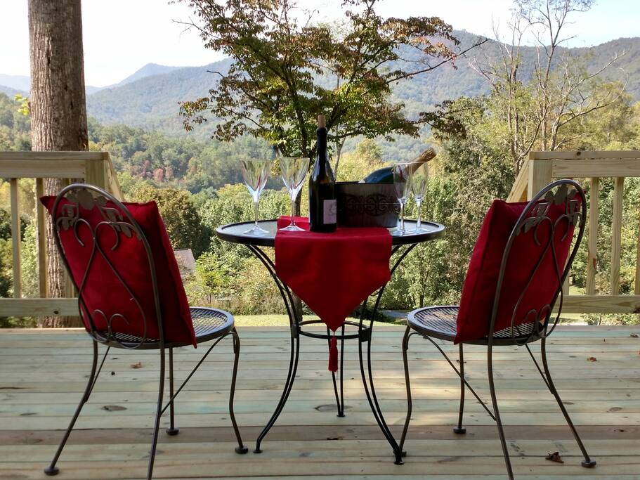 Beautiful Romatic Evenings Watching the Nightly Sunset Over the Smokey Mountains