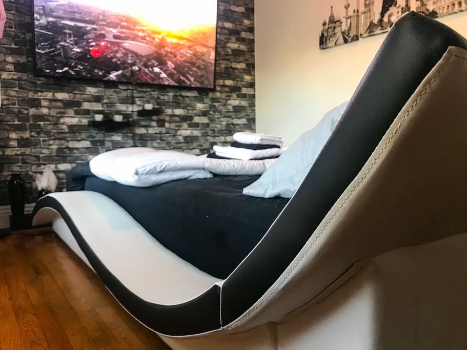 Large Queen Platform Bed