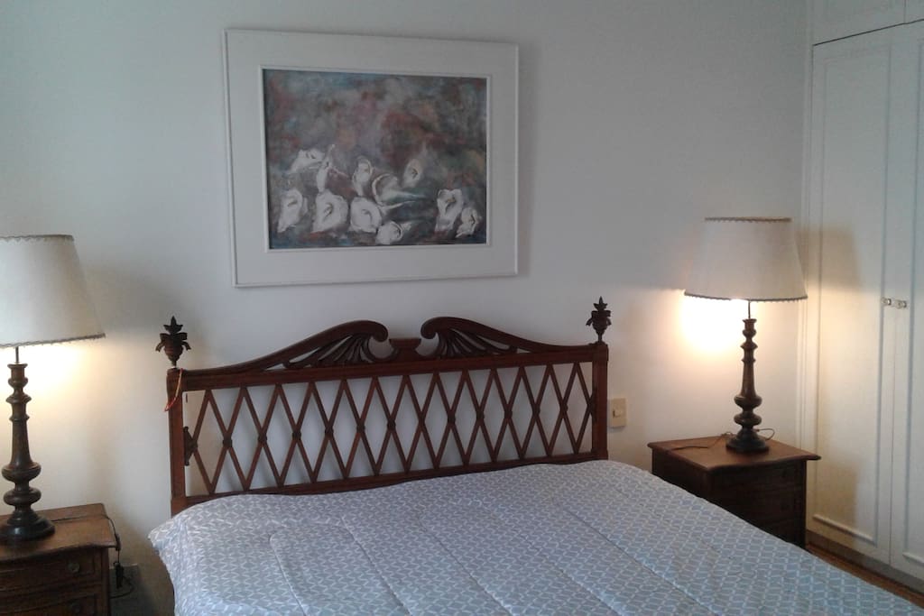 Quarto com ar condicionado