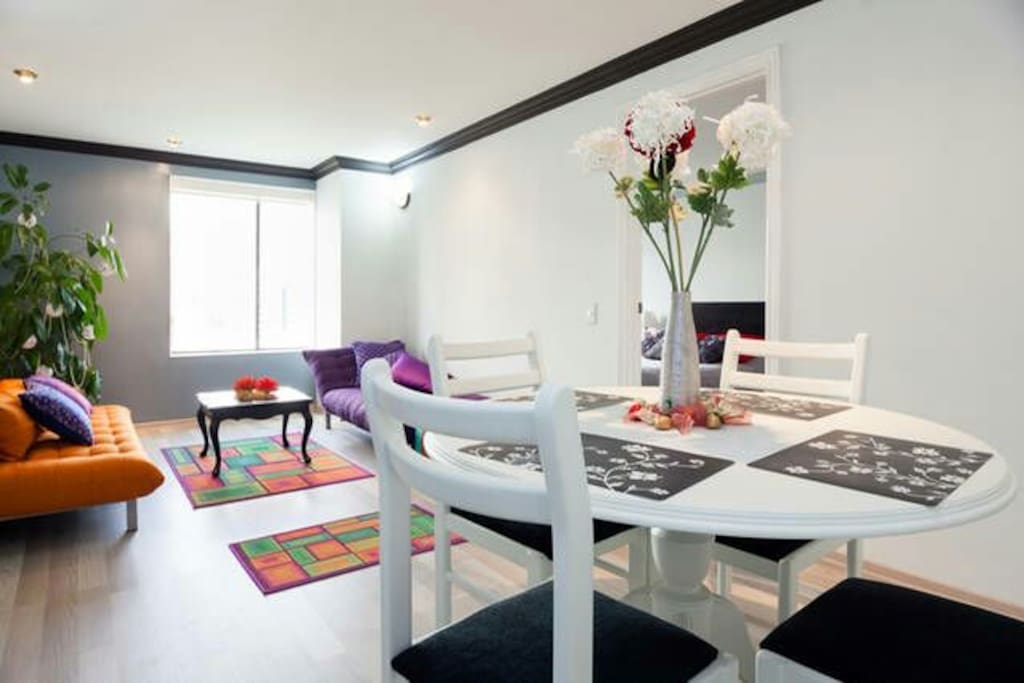 Comfortable dinning table, laptop friendly