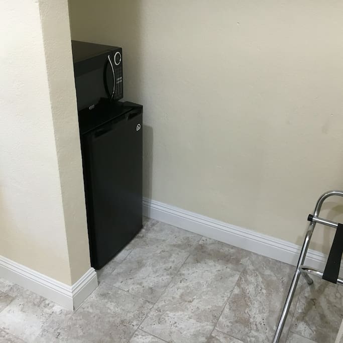 micro/fridge