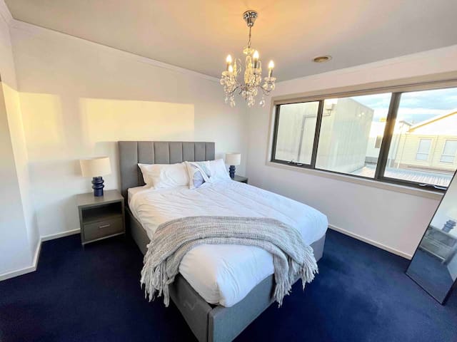 Mako House – Spacious & great for families!