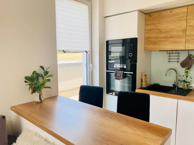 Family apartment with garden pool and playground! gallery image 4