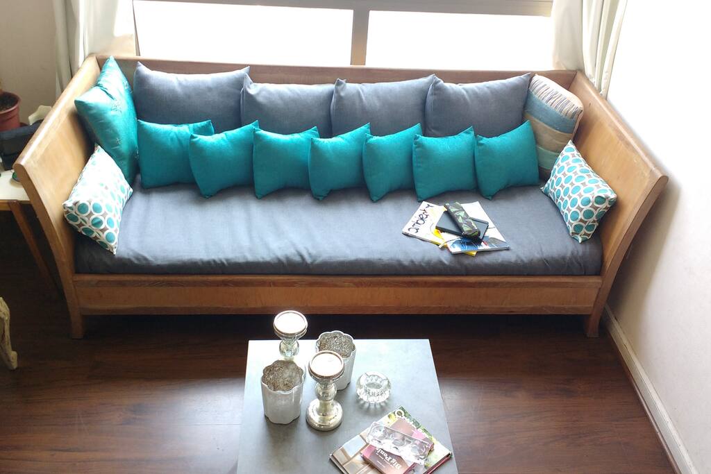 Sofa de una plaza, comodo.
