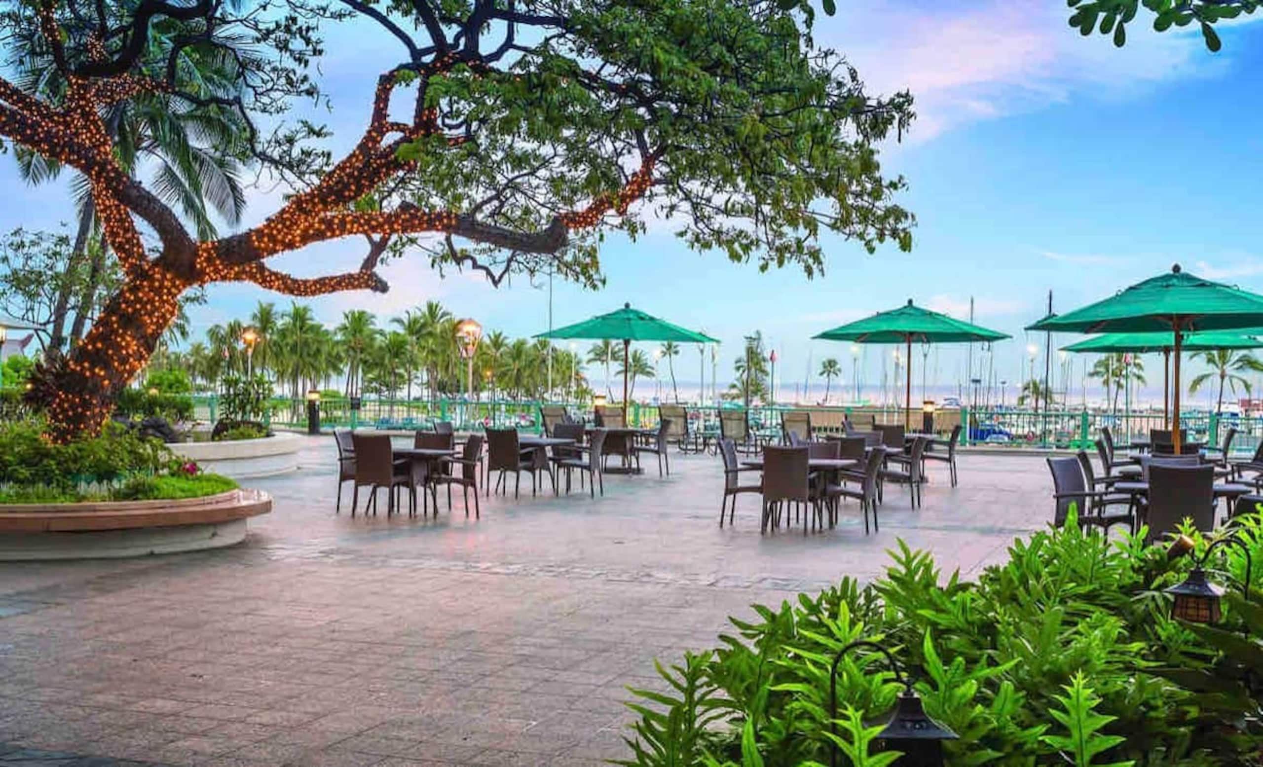 Studio Suite at Picturesque Waikiki Resort - Photo 9