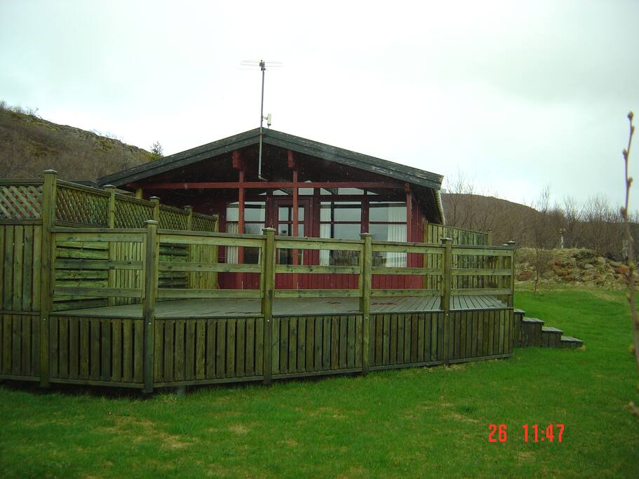 The bungalow is in a neighbourhood of 10-15 summerhouses. Very kids/family friendly.