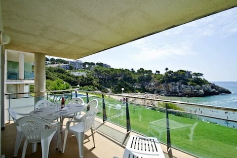 Apartment in front the sea