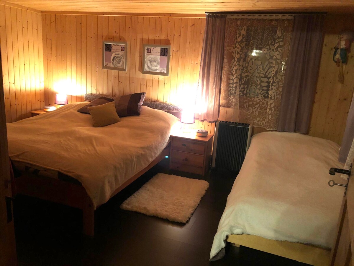 可供3人入住的卧室