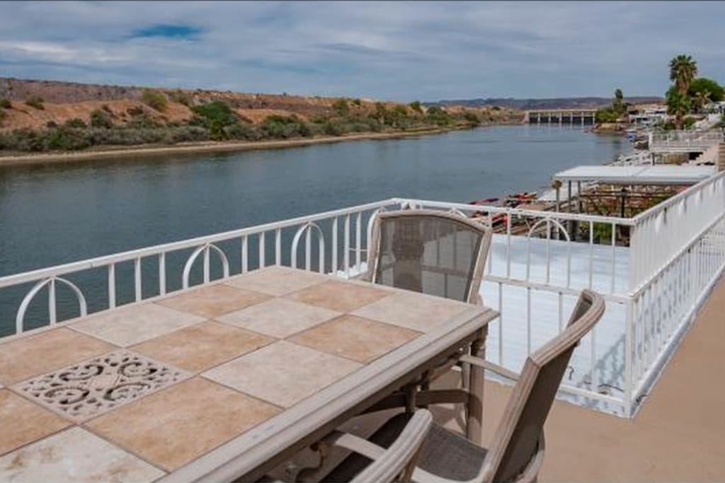 Riverfront deck, view of dam