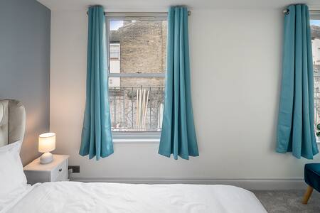 Stylish, well reviewed flat close to Shoreditch
