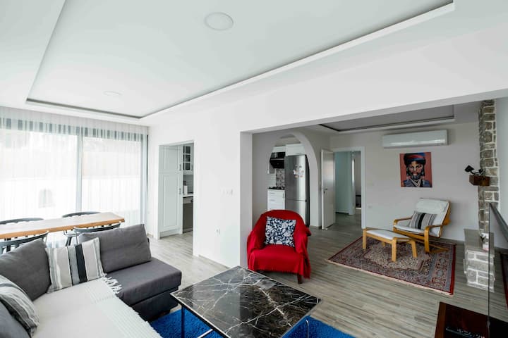 Büyük Bahceli Villa - Çeşme