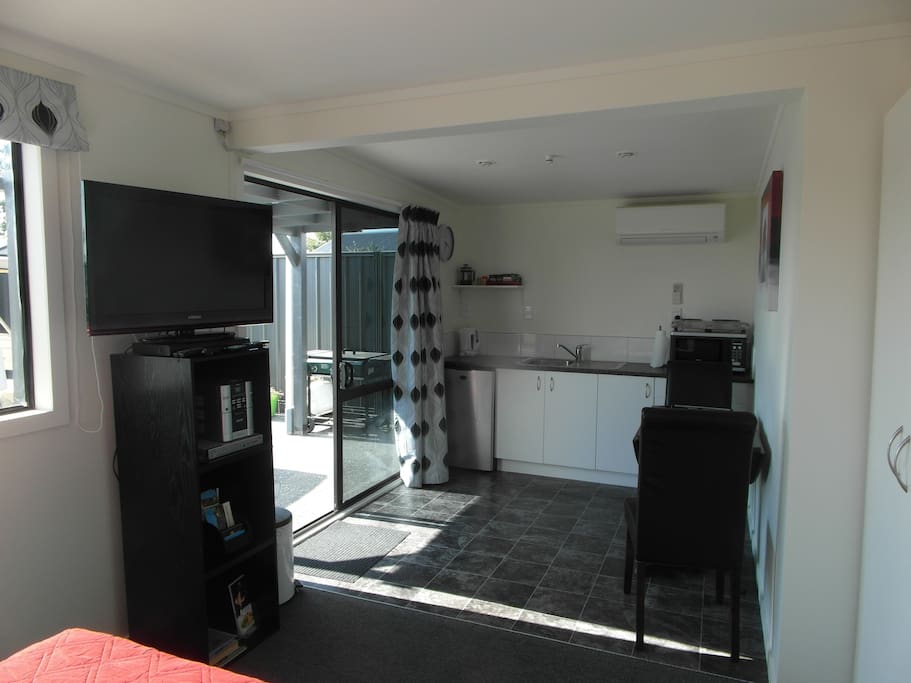 Large flat screen TV with 50+ Sky TV channels