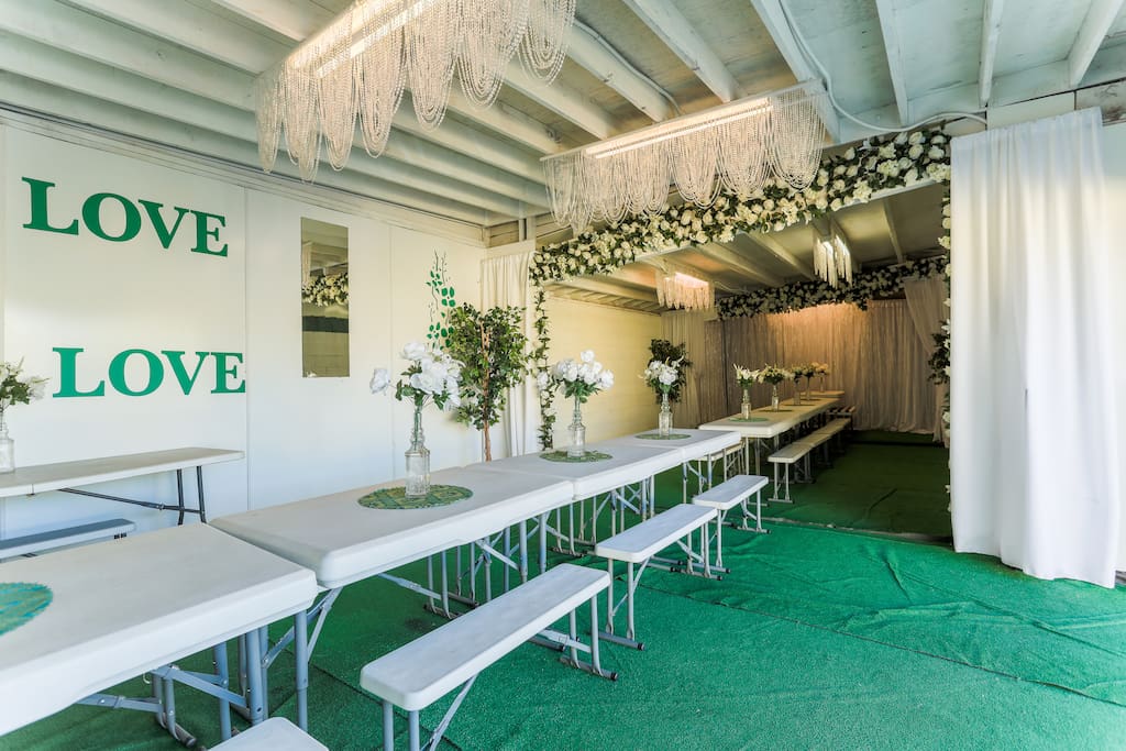 Indoor/Outdoor Dining for 30 People