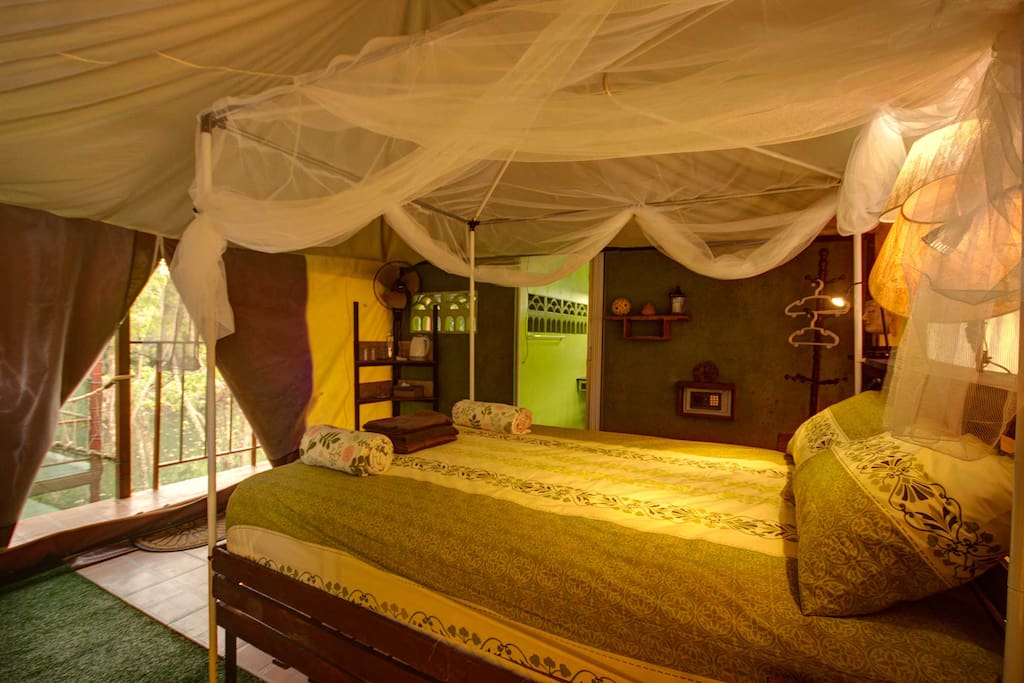 Luxury tent with ensuite bathroom