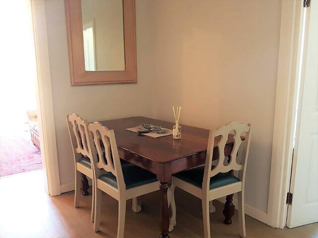 Pool Cottage gallery image 4