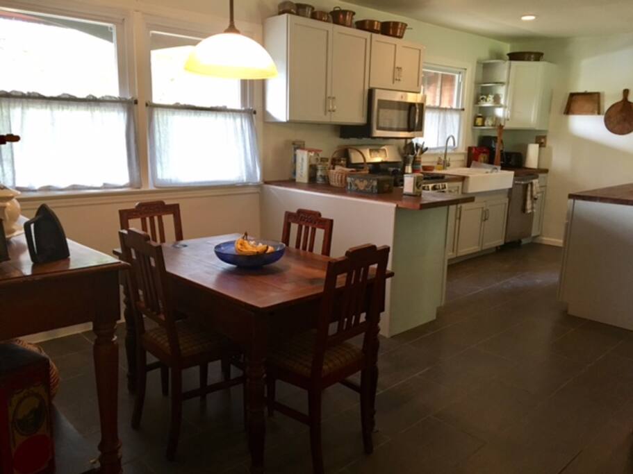 Eat in kitchen with island