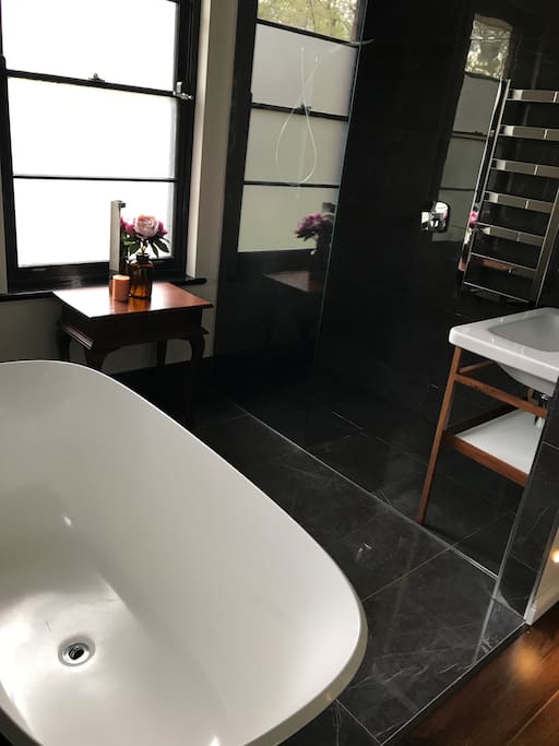 Master ensuite