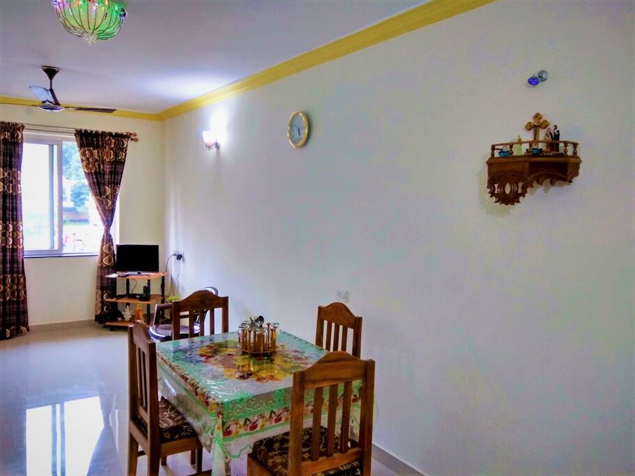 Living Room | Dine | Relax