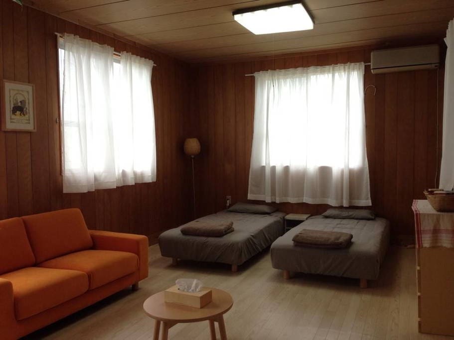 Guest room