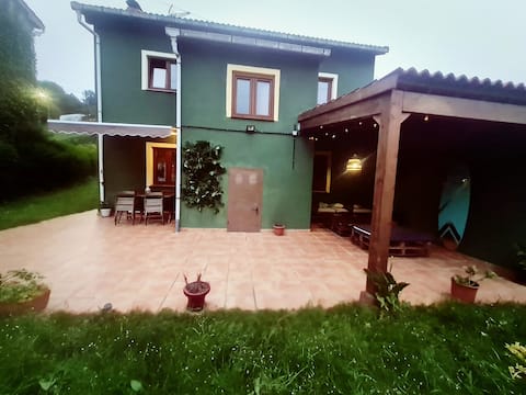 House with land near Oviedo and Gijón!