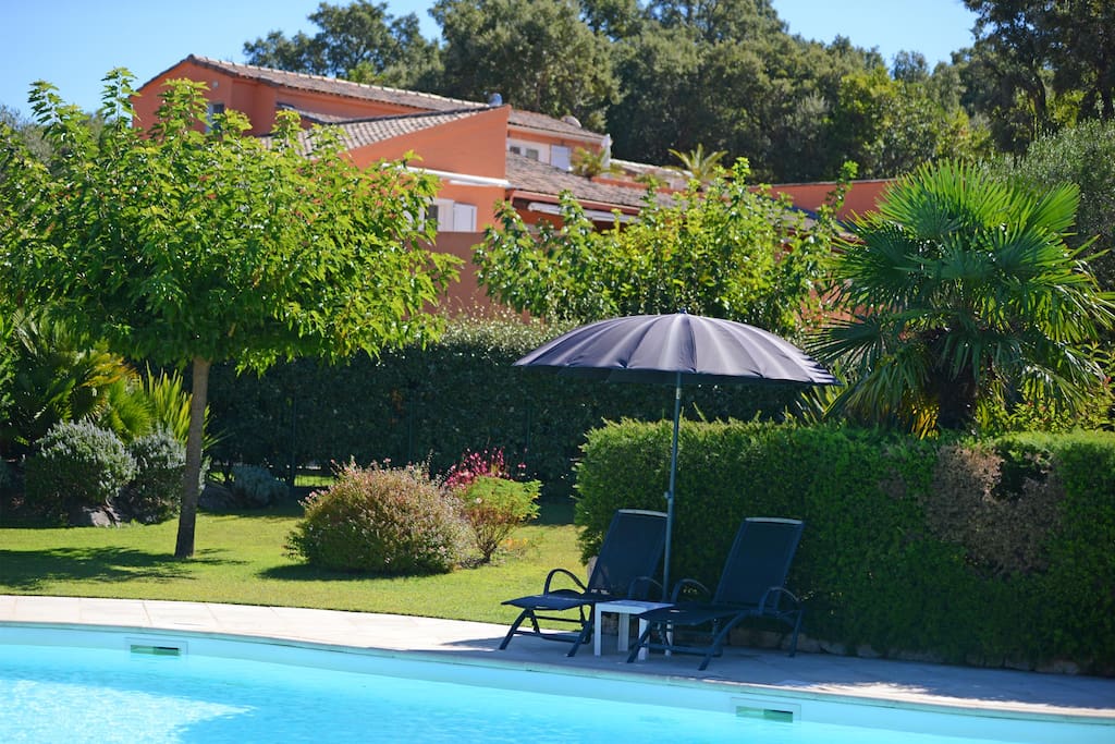 résidence avec piscine