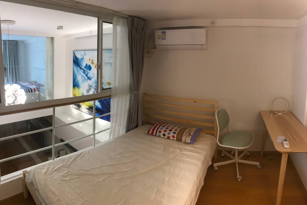 小房间