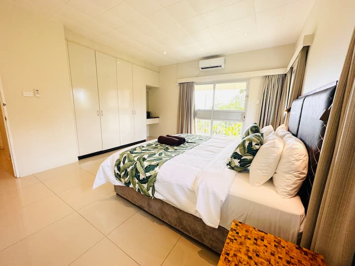 Основна спалня
 1 x голямо легло с климатик