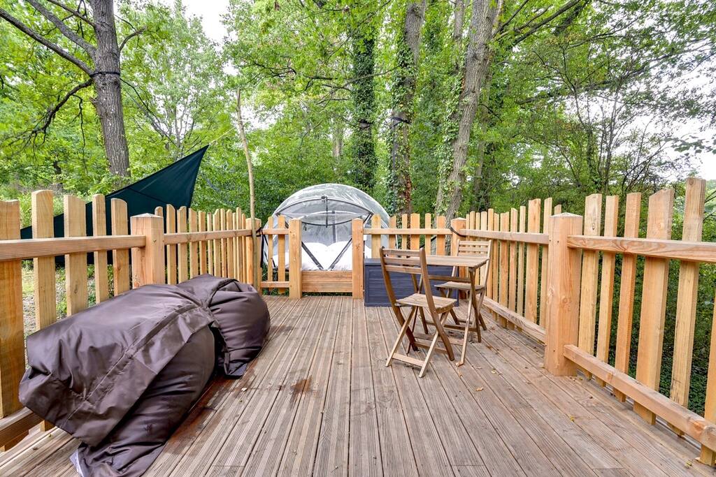 La terrasse pour prendre son petit-déjeuner en toute intimité