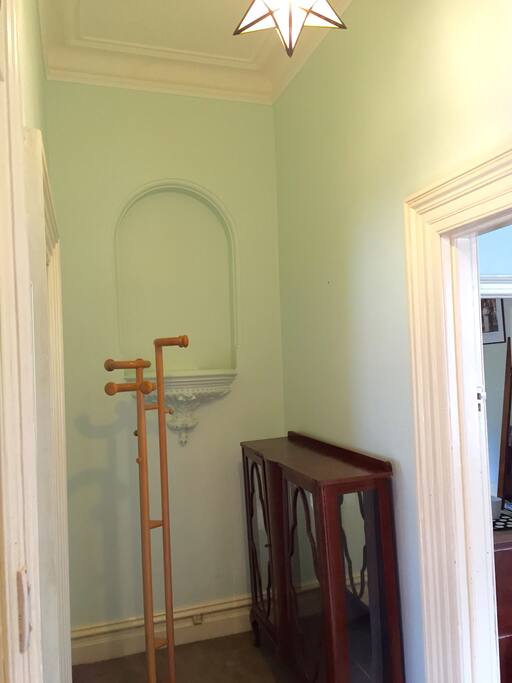The entry alcove.