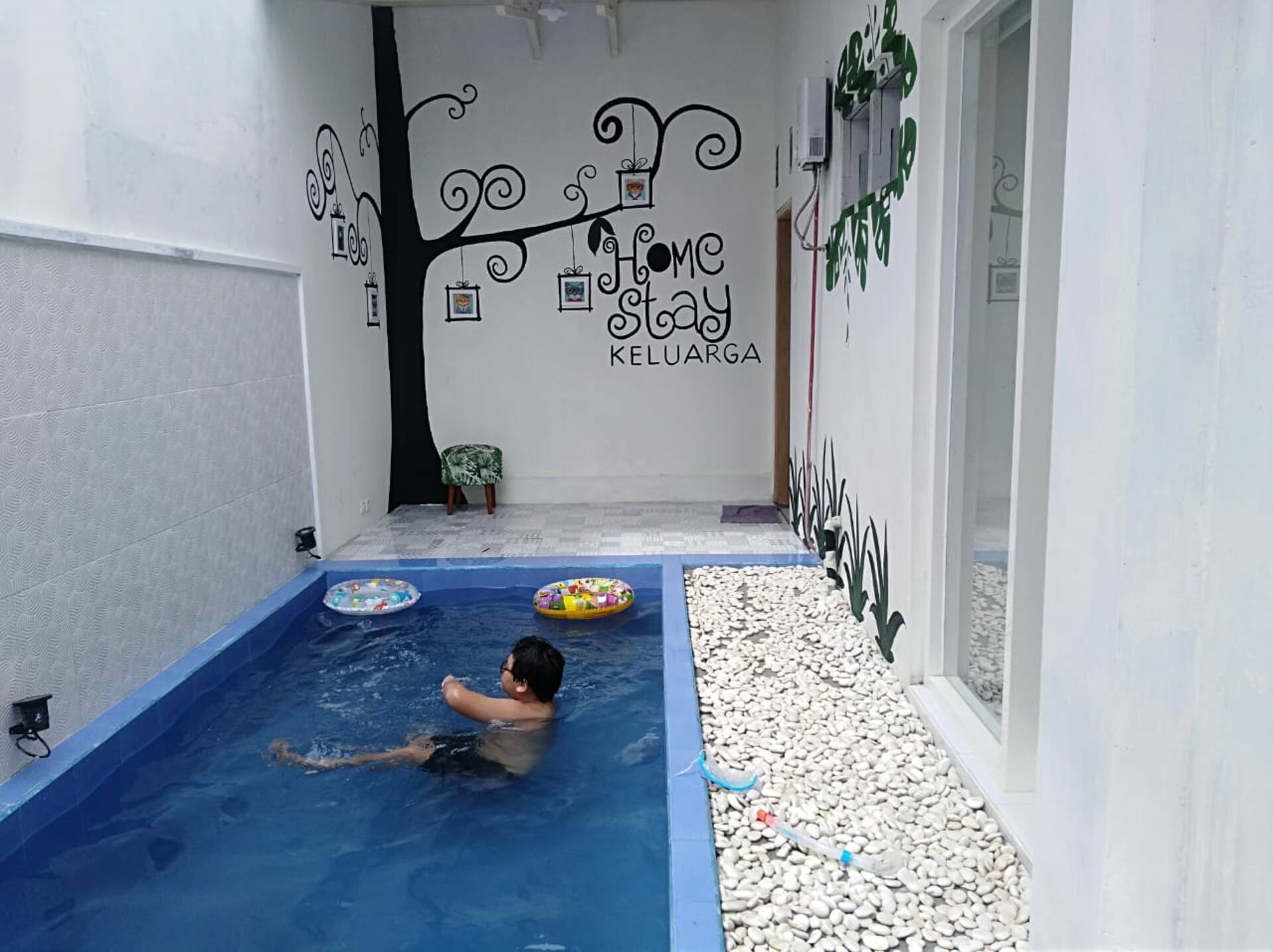 Cockatoo 85 Pool