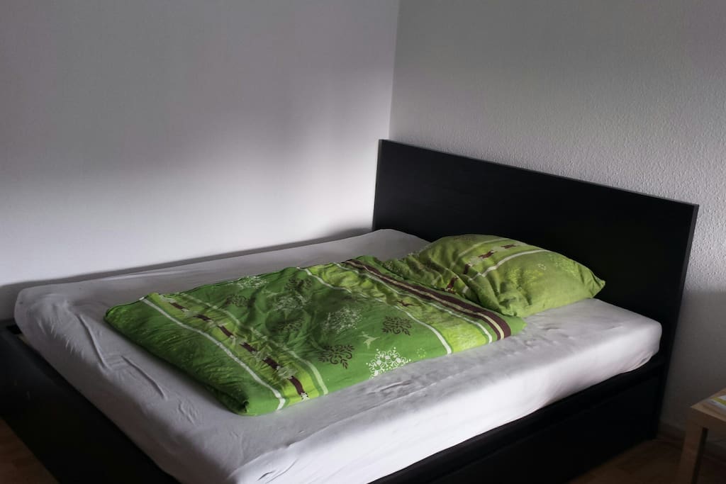 1.60 x 2.00 m Bett