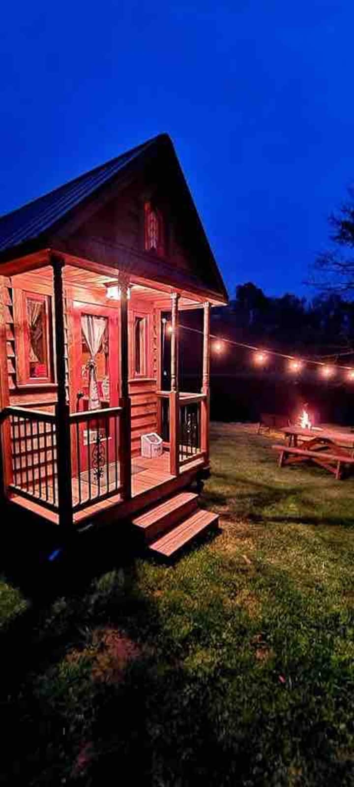 Cozy Tiny House near Athens, GA Cabins for Rent in Carlton,