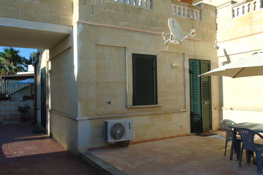 ingresso laterale abitazione