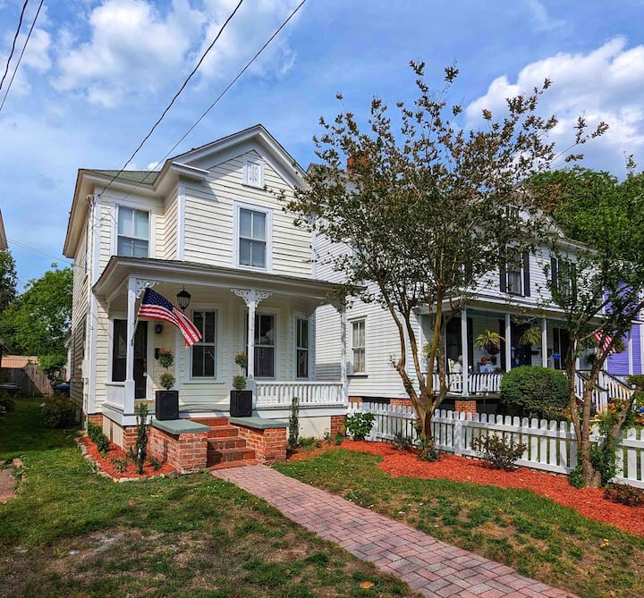 The Cottage on West 2nd w/ Hot tub and Firepit