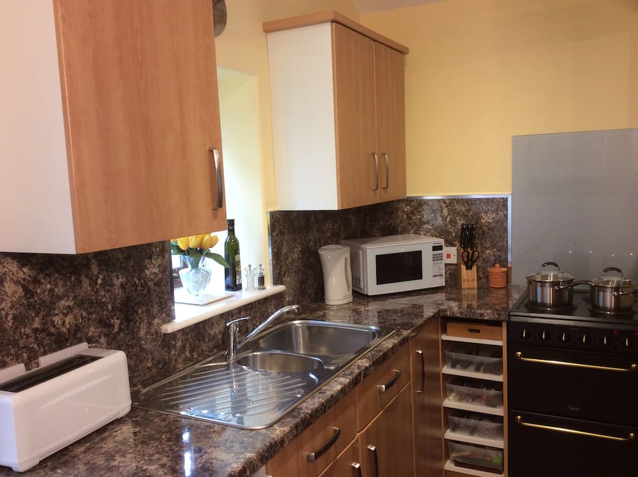 Fully equipped kitchen