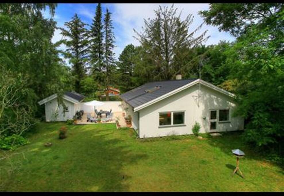 120 m2 sommerhus, 6 sovepladser, 300 meter til stranden.