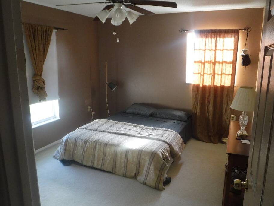 Smokey Quartz
Bedroom