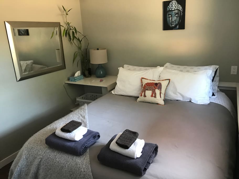 Guest room