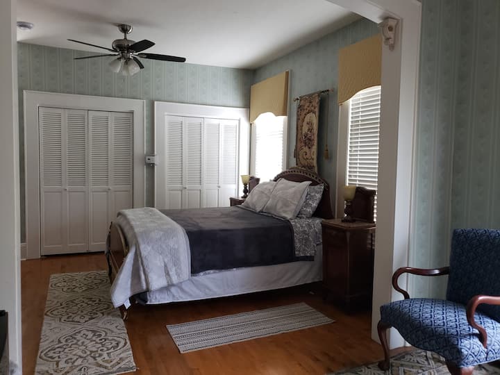 Brookside Holiday Rentals & Homes Wisconsin, United States Airbnb